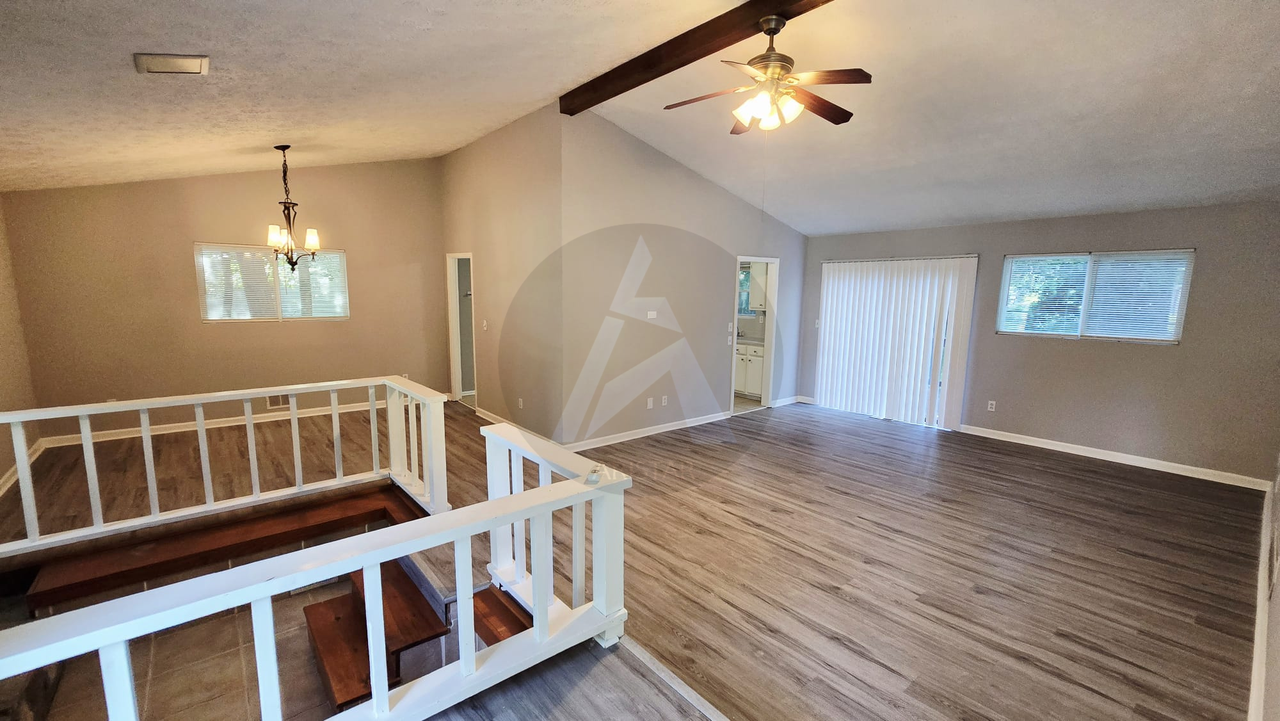 180 Moonshadow Ct - Photo 7 of 30