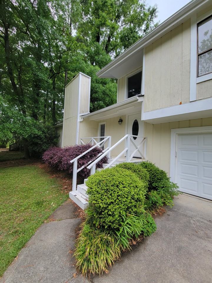 180 Moonshadow Ct - Photo 5 of 30