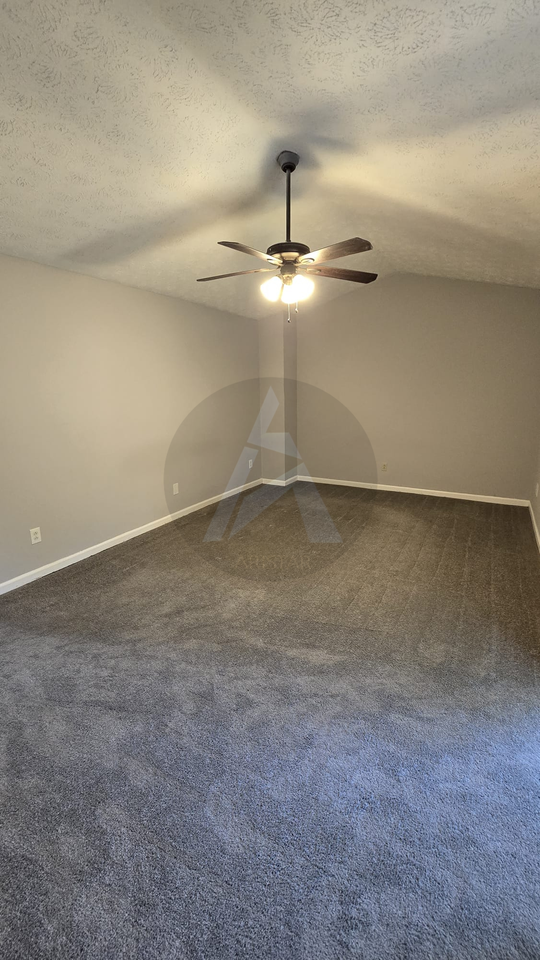 180 Moonshadow Ct - Photo 5 of 30