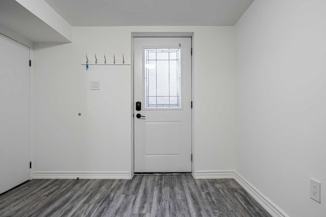 10 Kentroyal Drive - Photo 2 of 11