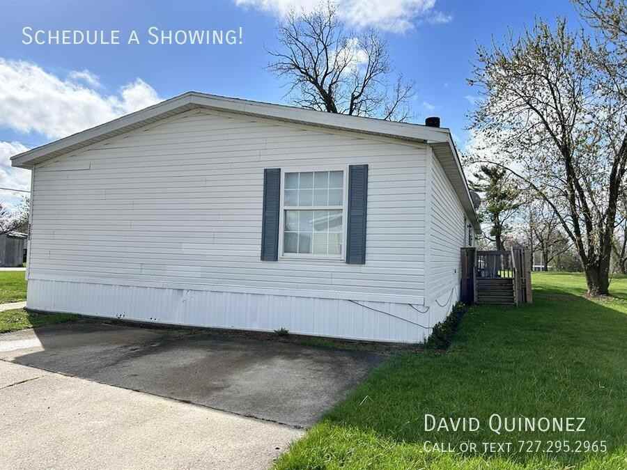 3201 Iona Ln - Photo 2 of 17