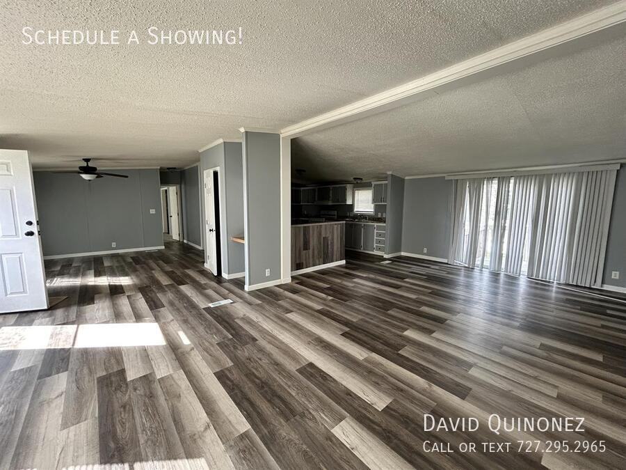 3201 Iona Ln - Photo 3 of 17