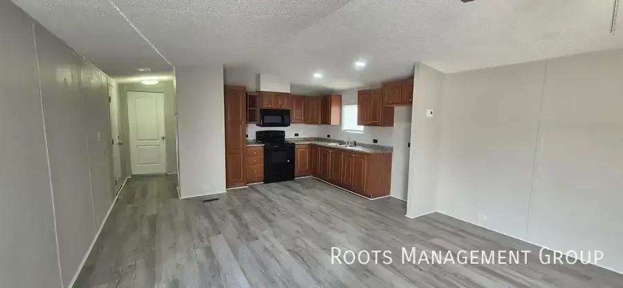 46 Riviera Courts Dr #46 - Photo 3 of 11