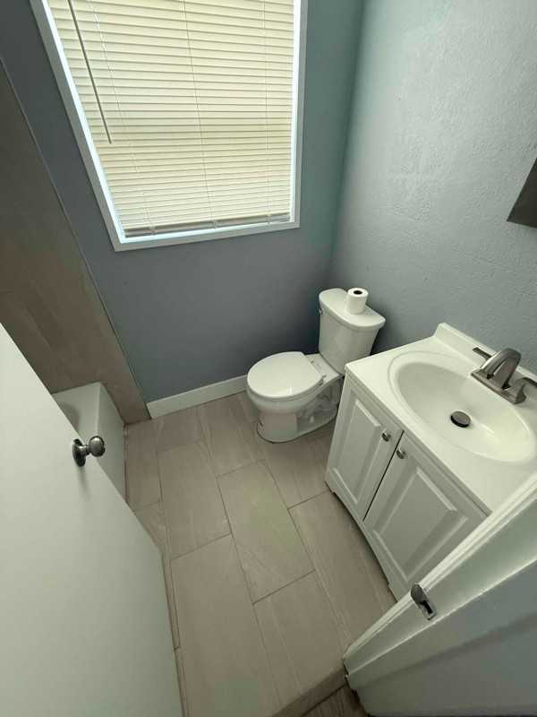 4855 Fairfield Ave S - Photo 6 of 20