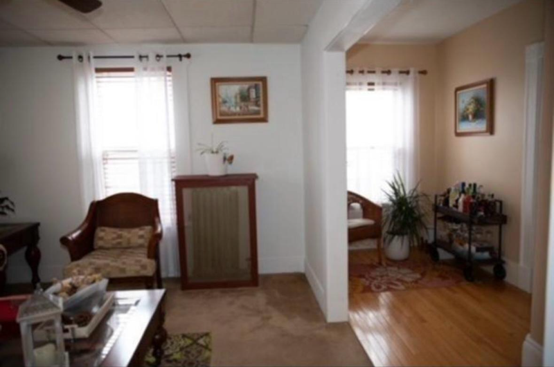 174 4th Ave #B - Photo 3 of 19