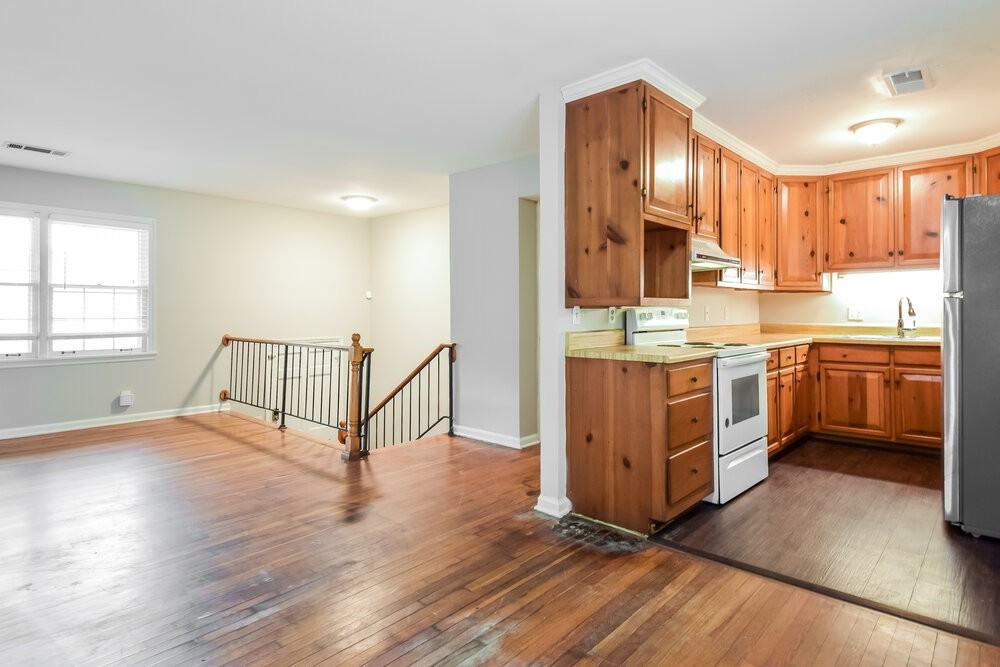 4100 Pierce Rd - Photo 4 of 17