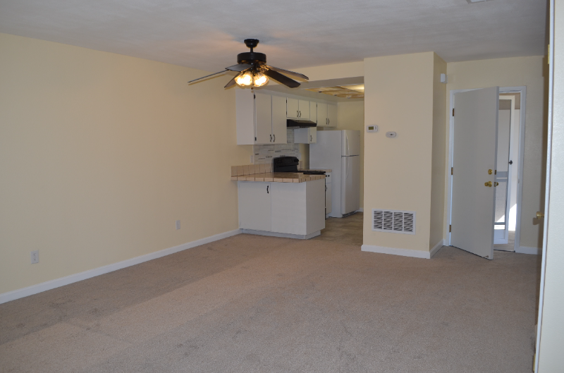 759 Valley Green Dr - Photo 5 of 20