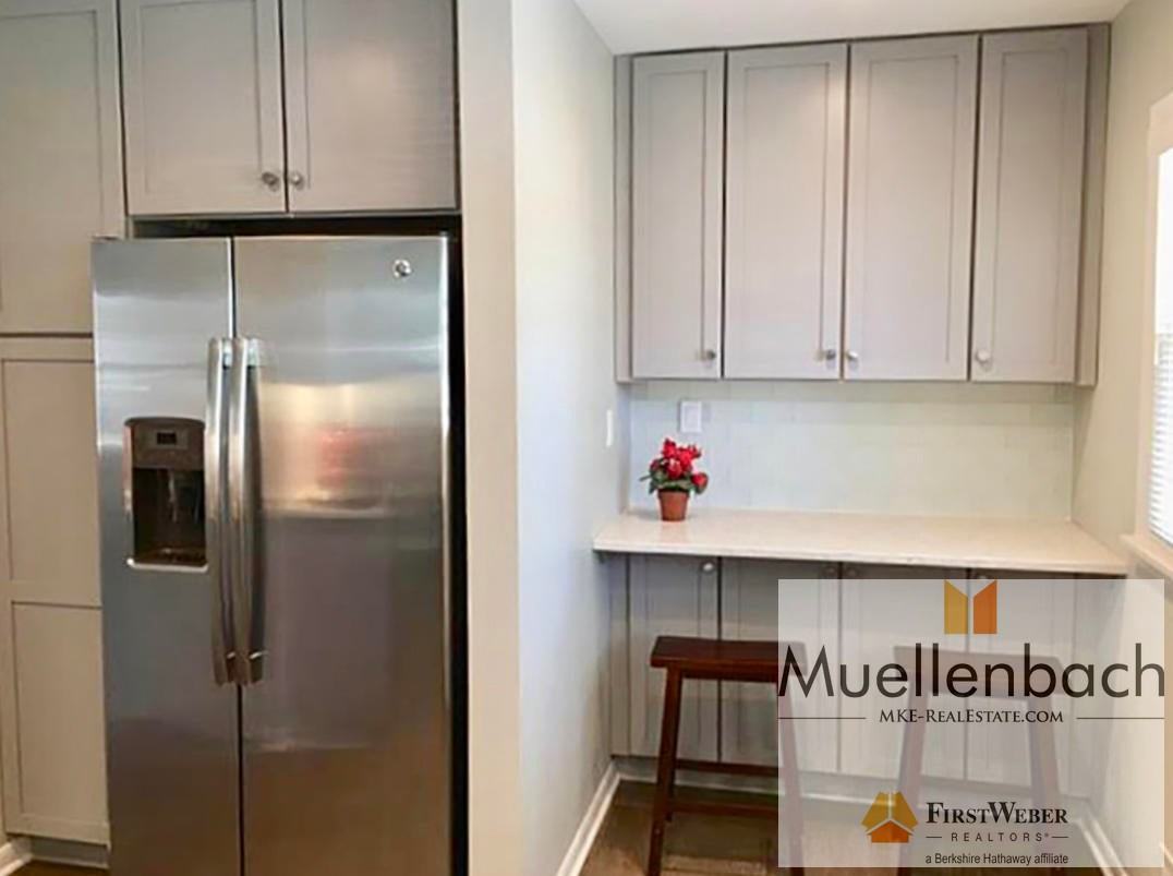 5663 North Consaul Place - Photo 3 of 8