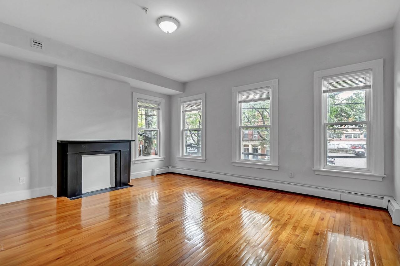 170-172 Park Street - Photo 2 of 19