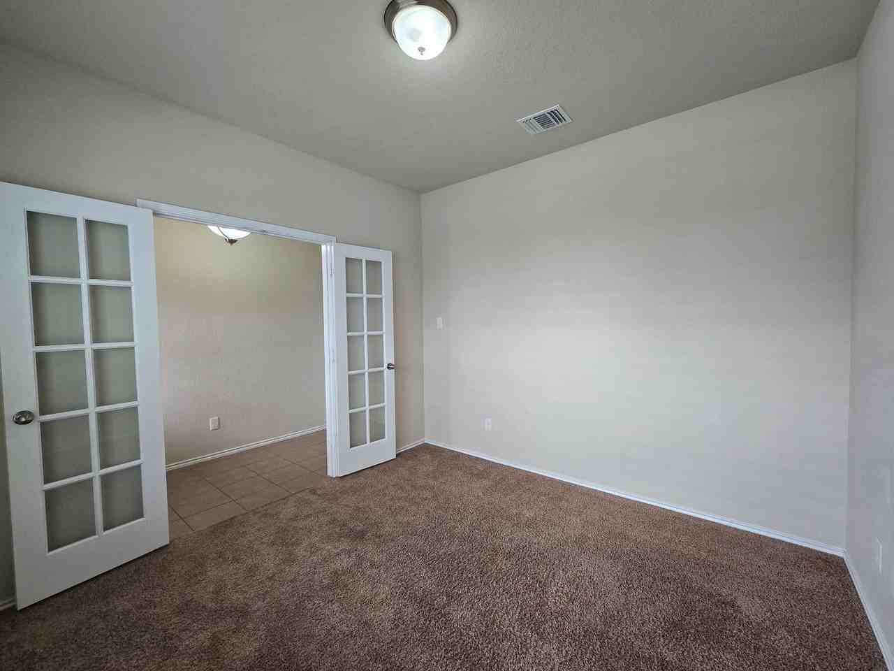 9507 Adeel Dr - Photo 3 of 31