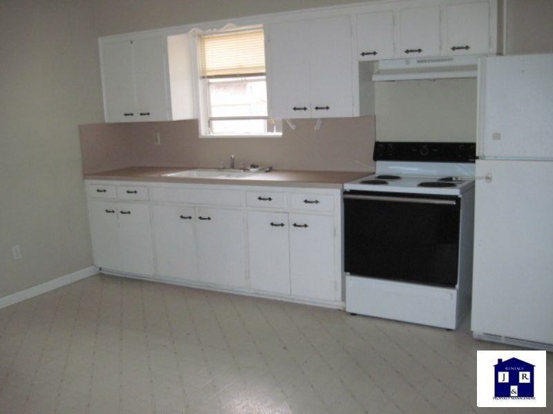 2107 Brantley Ave - Photo 3 of 35