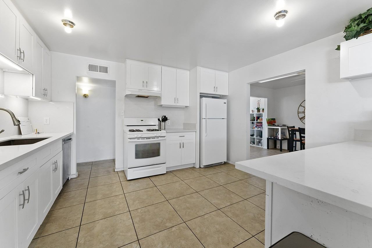 1345 E Orange St #1 - Photo 7 of 15