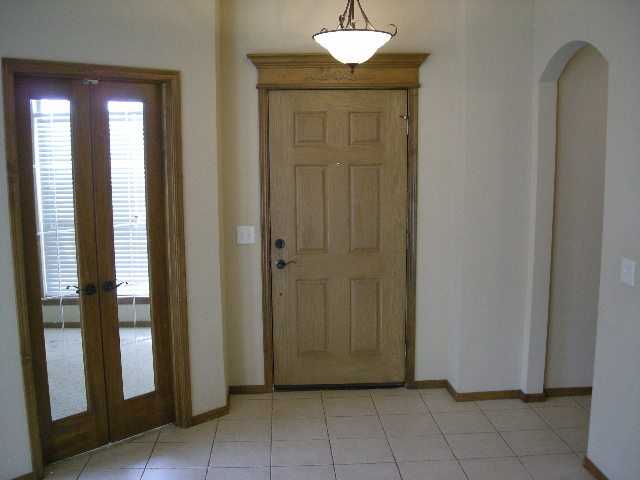 809 Sw 38th St #NA - Photo 2 of 21