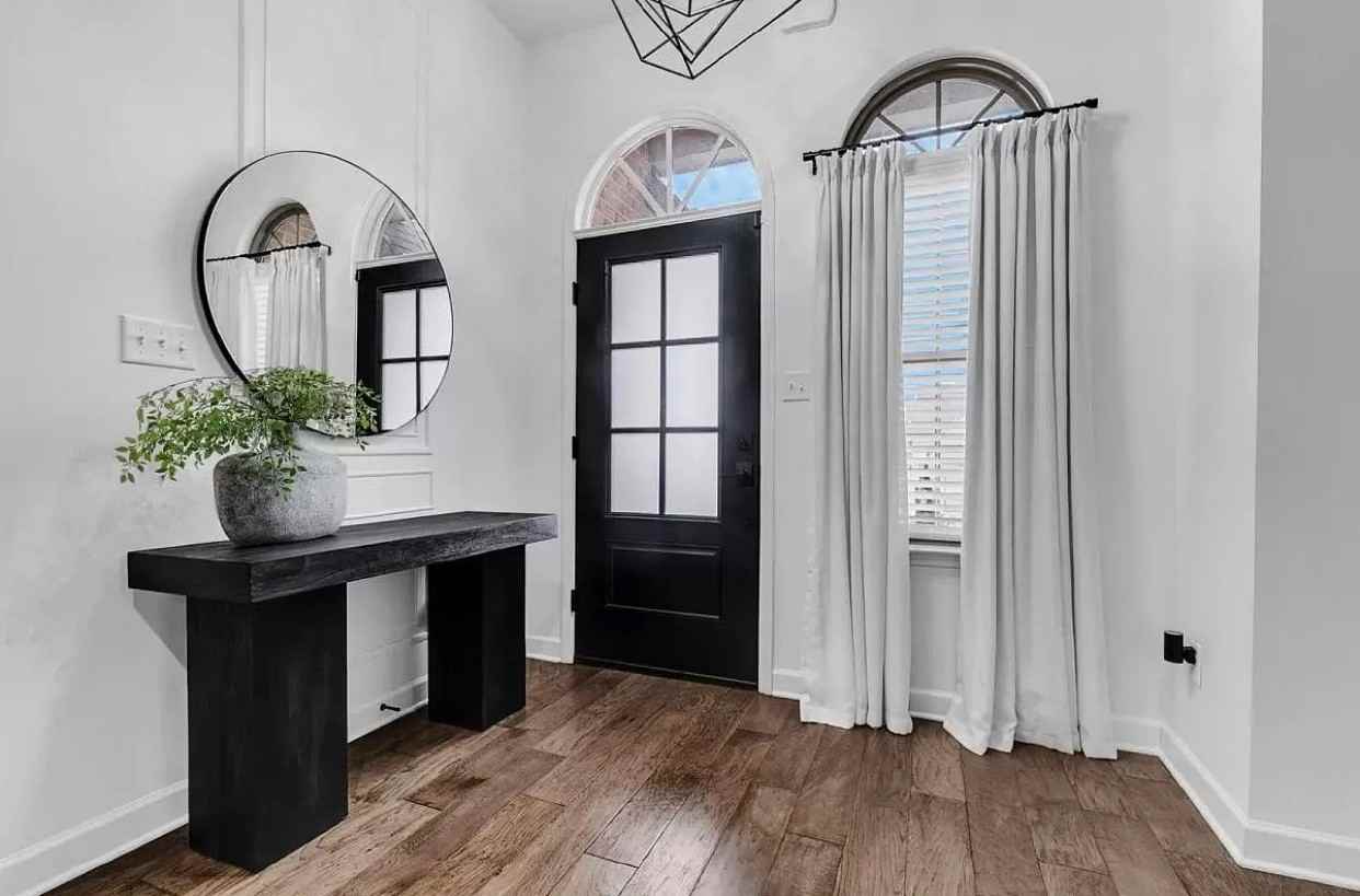 8847 Yorktown Dr #NA - Photo 3 of 15