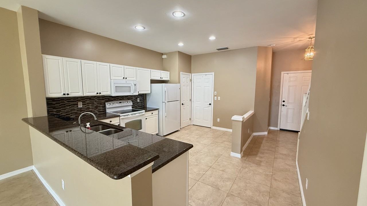 8431 Village Edge Cir #4 - Photo 3 of 14