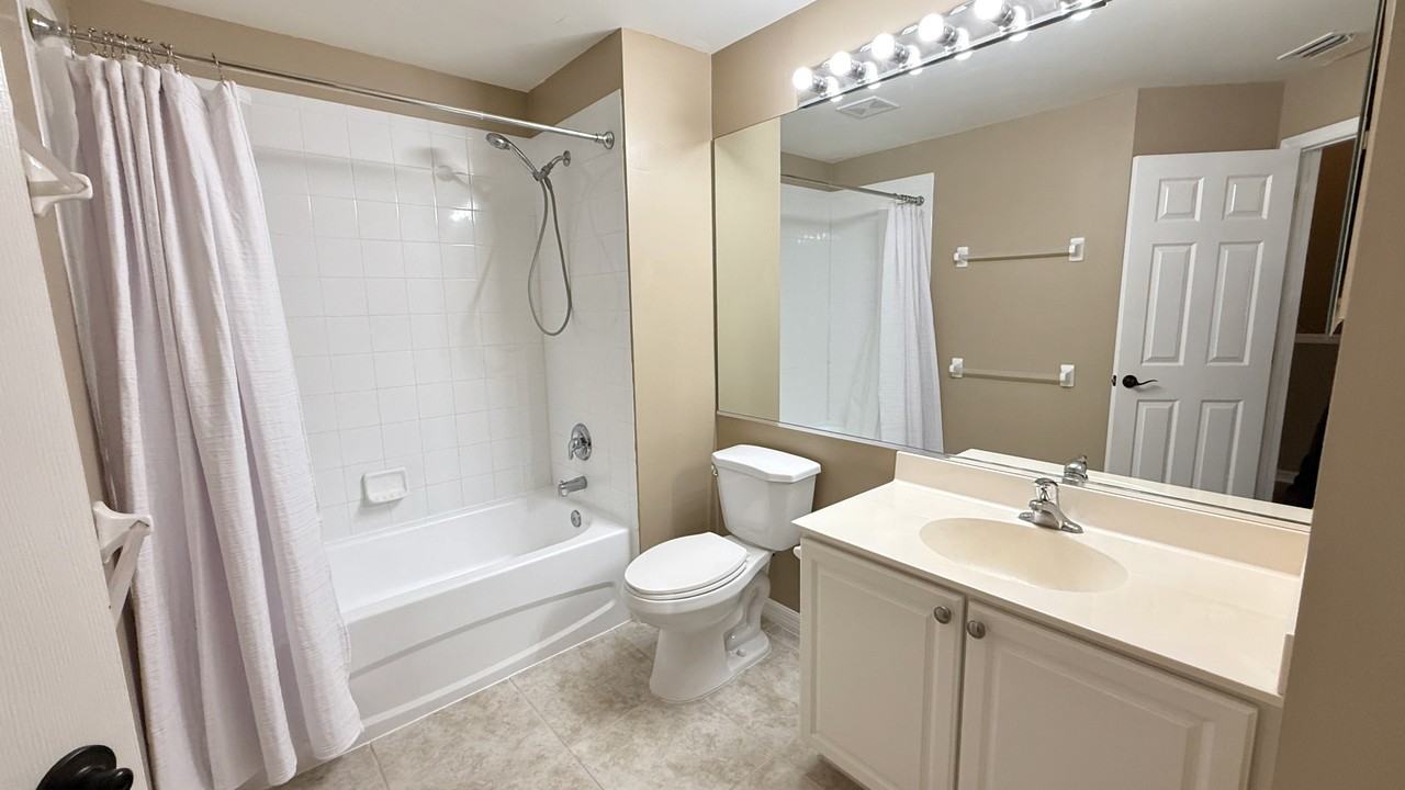 8431 Village Edge Cir #4 - Photo 6 of 14