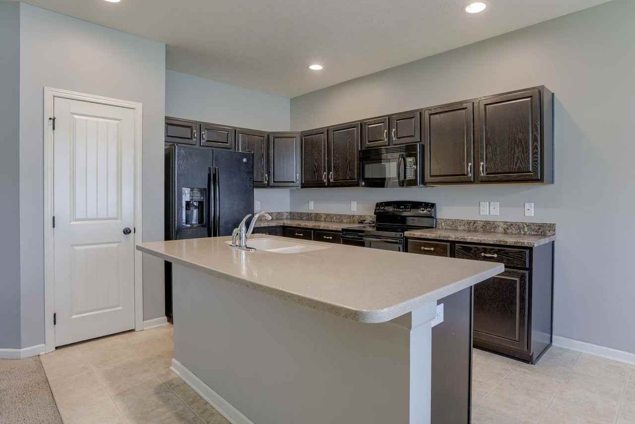 8562 King St - Photo 6 of 36