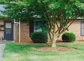 featured image of 139 Glenwood Dr #C