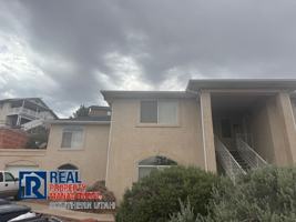 featured image of 628 W Evans Ridge Cir #3