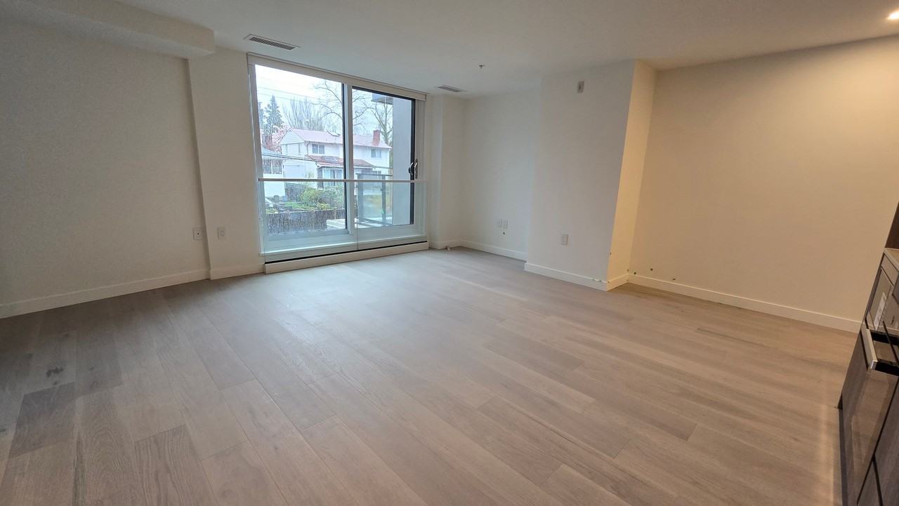 5212 Cambie Street #201 - Photo 5 of 11