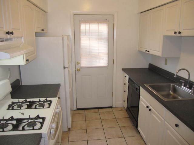 1623 Nevada St - Photo 2 of 16