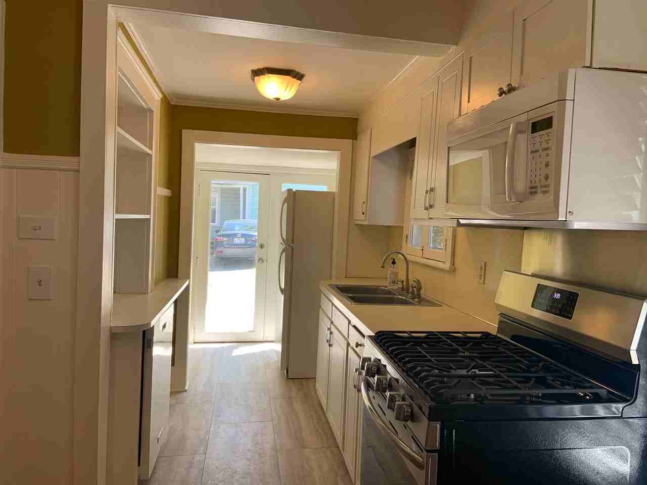 905 W Mcgee St Apt A - Photo 3 of 11