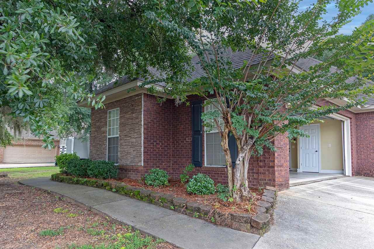 231 Woodford Dr - Photo 3 of 31