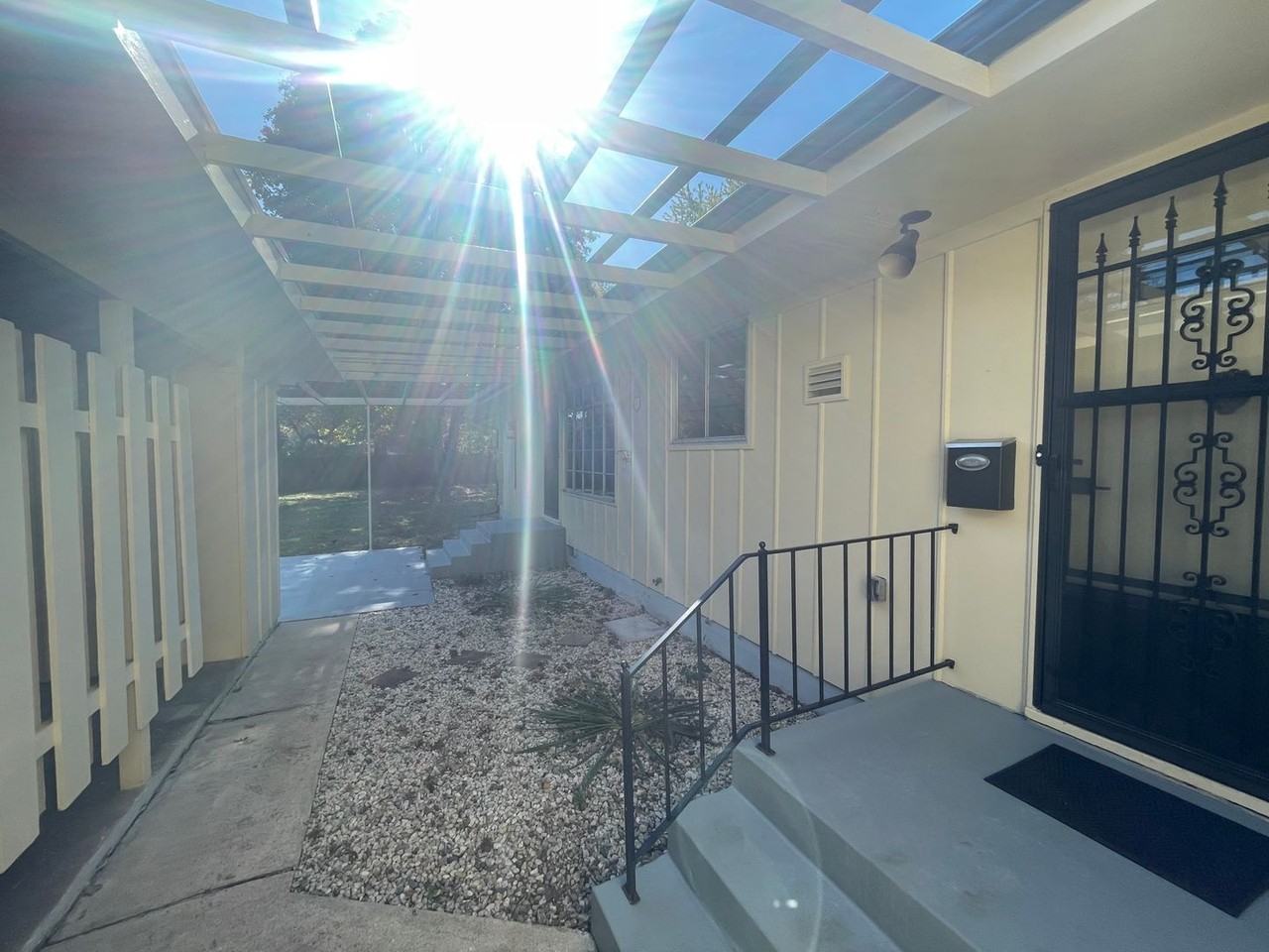 2848 E Eastmoor Dr - Photo 6 of 32