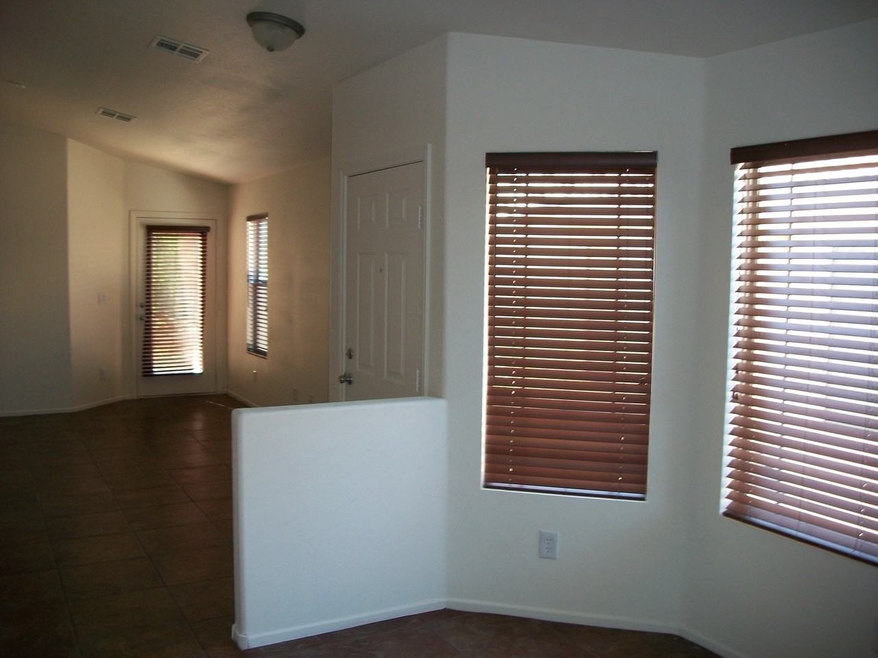 6891 Wimberly St - Photo 3 of 12