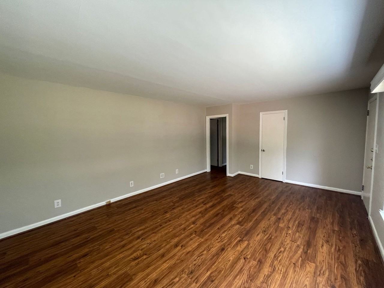 709 Branton Dr - Photo 3 of 17