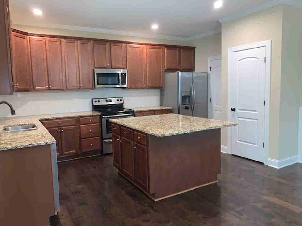 2486 Golden Forest Dr - Photo 7 of 35