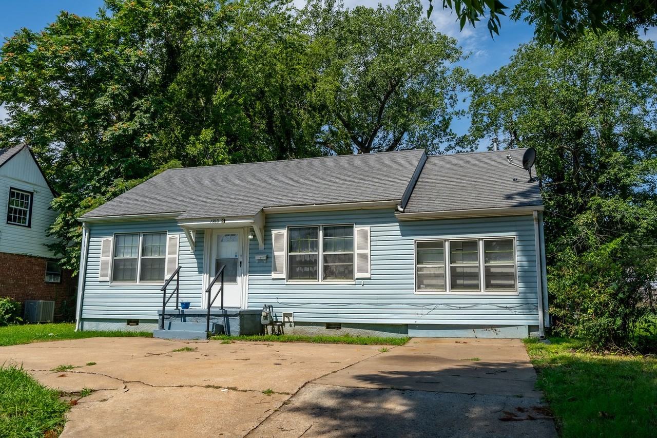 1810 N Main St - Photo 2 of 16