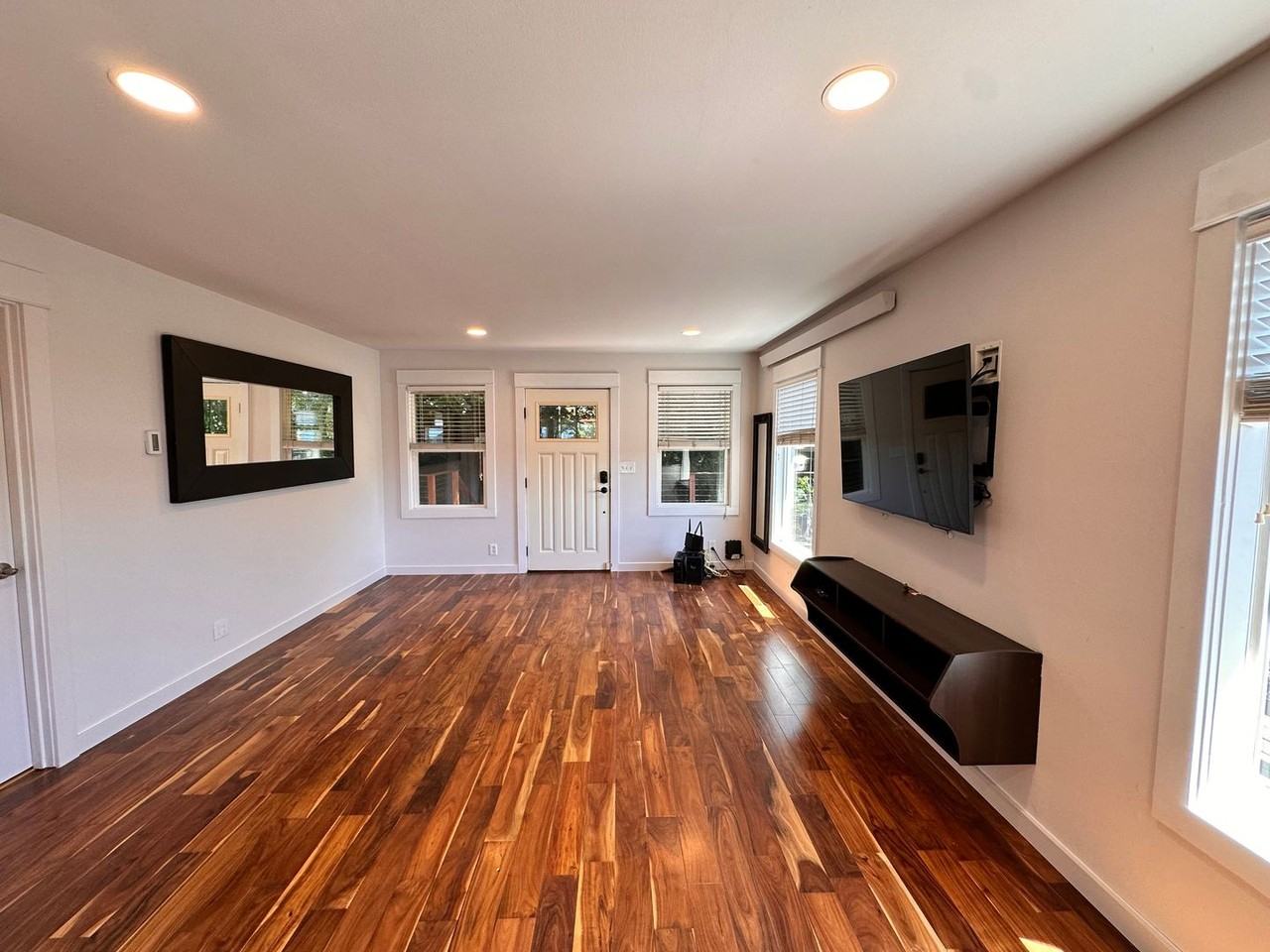 5301 Sw Shore Pl - Photo 2 of 27