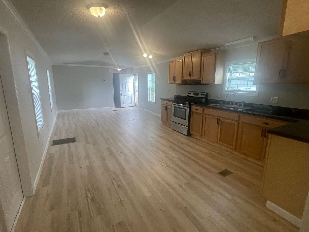 5316 Maxwell Rd - Photo 7 of 17