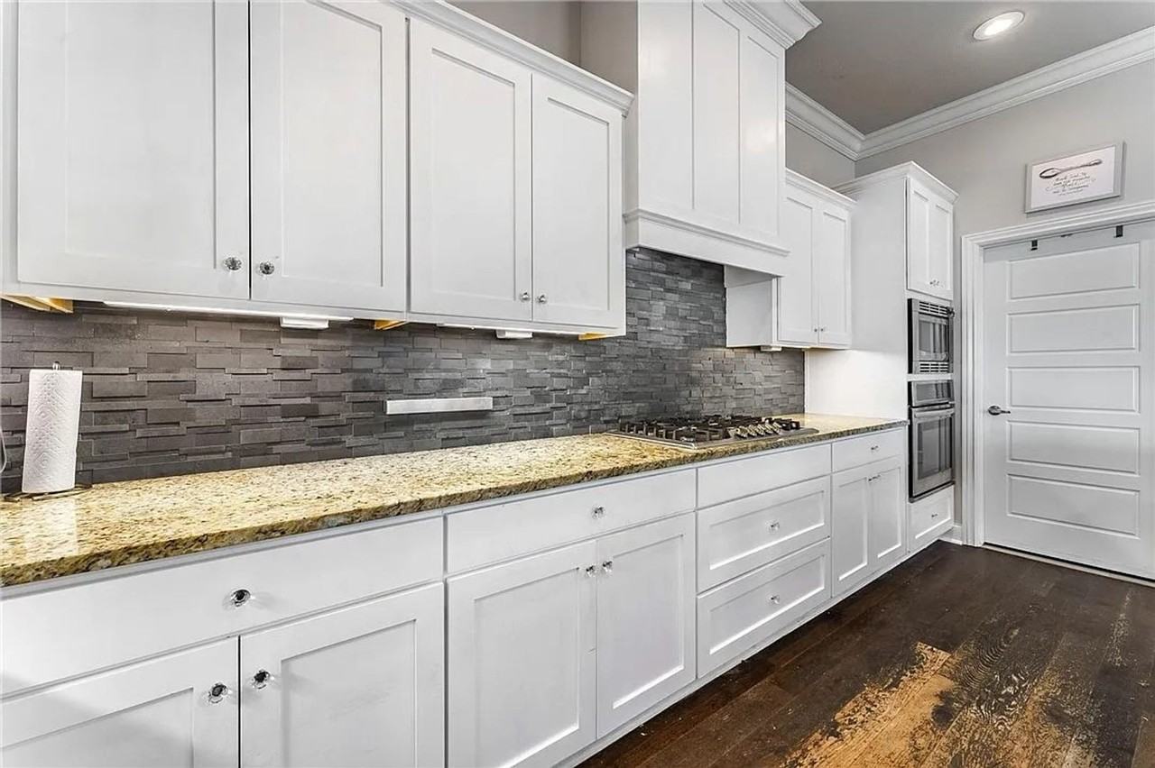 1438 Allens Mill Way - Photo 3 of 11