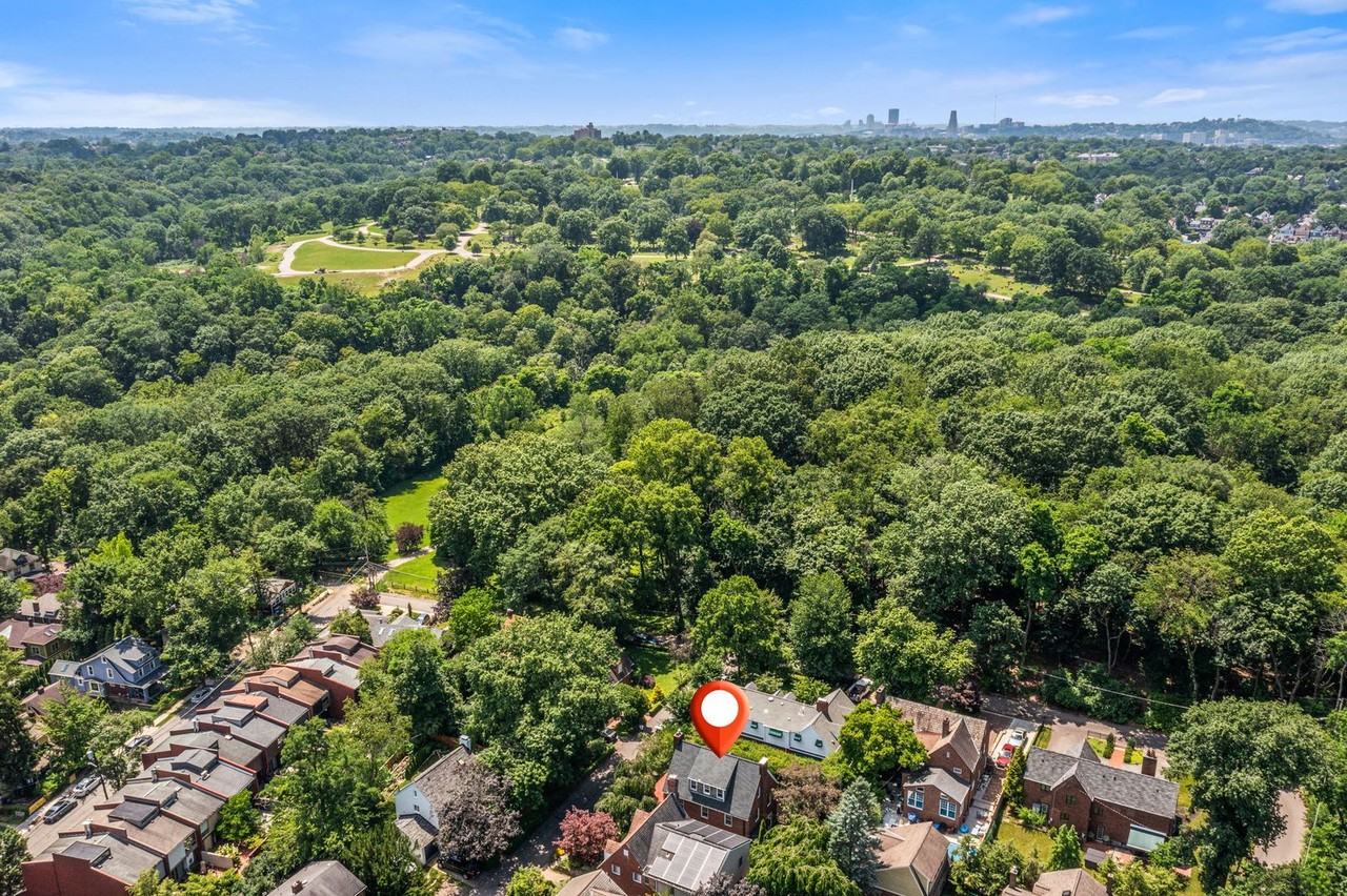 7511 Graymore Rd - Photo 2 of 48