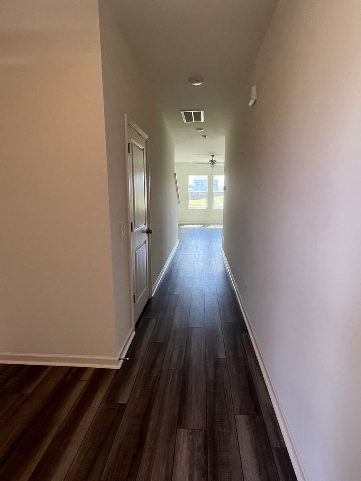 192 Lyra Ln - Photo 2 of 16