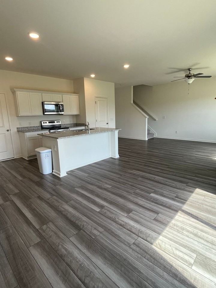 192 Lyra Ln - Photo 5 of 16