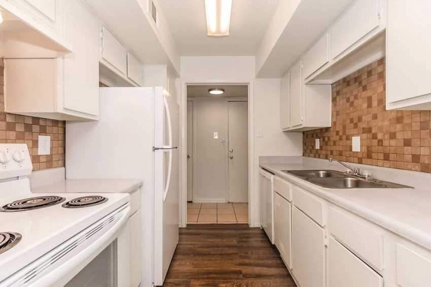 Las Varandas Apartments - Photo 2 of 26