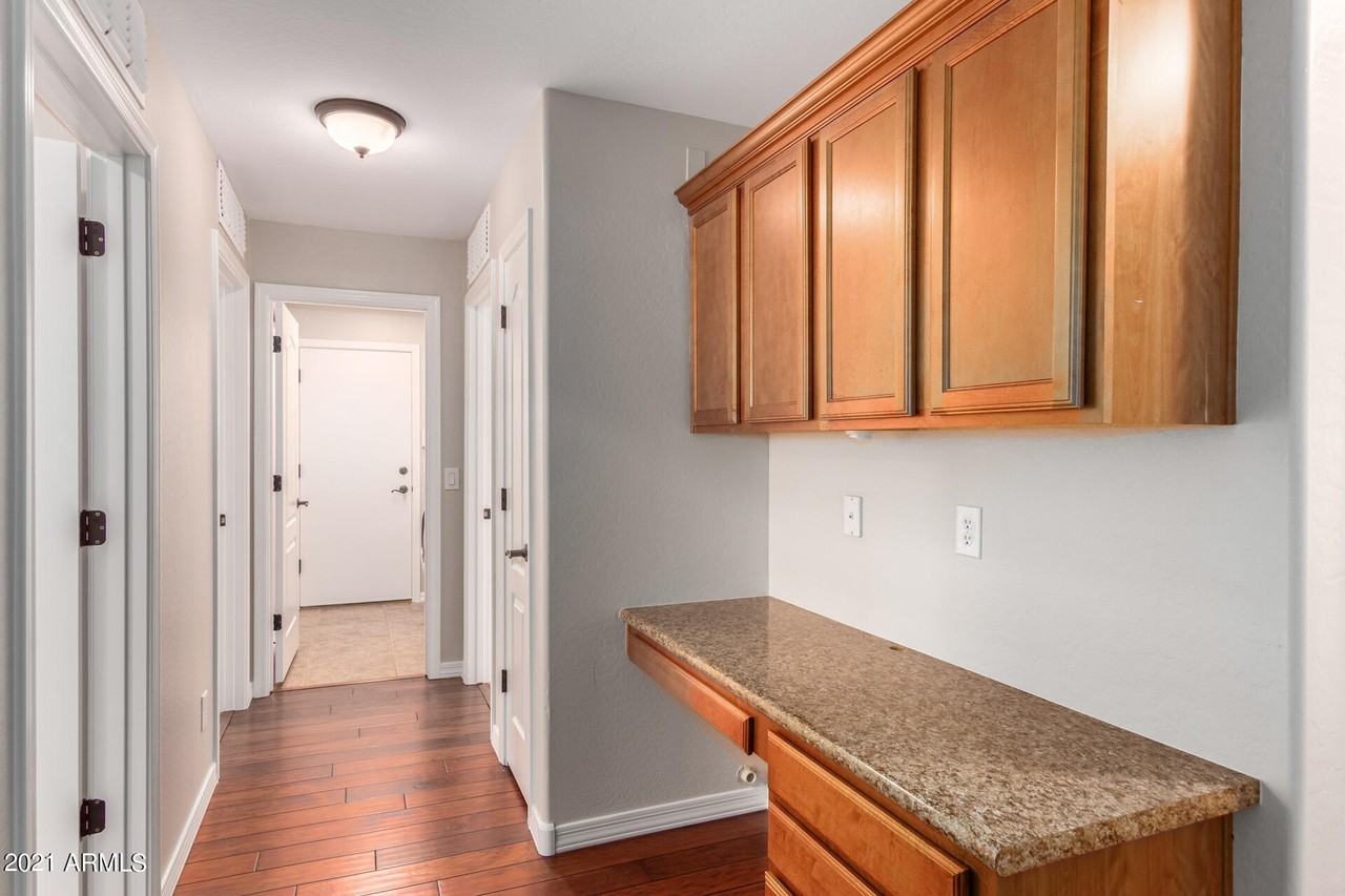 2530 E Barbed Wire Pass - Photo 3 of 24