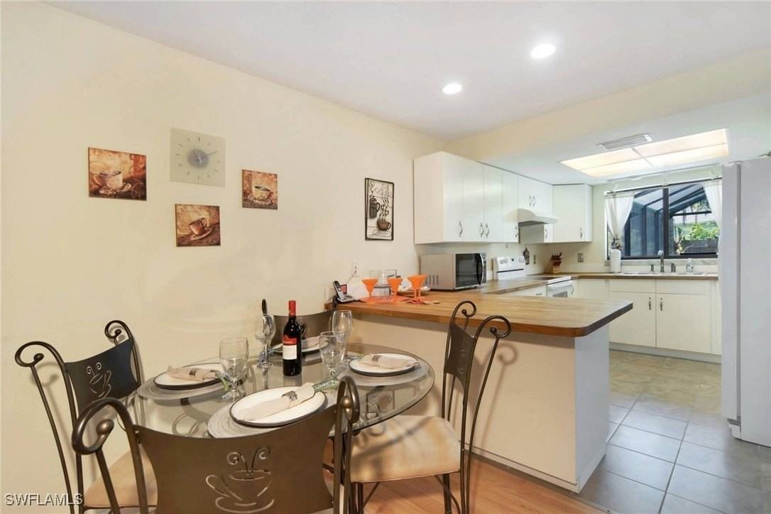 1140 Sw 44th St - Photo 6 of 13