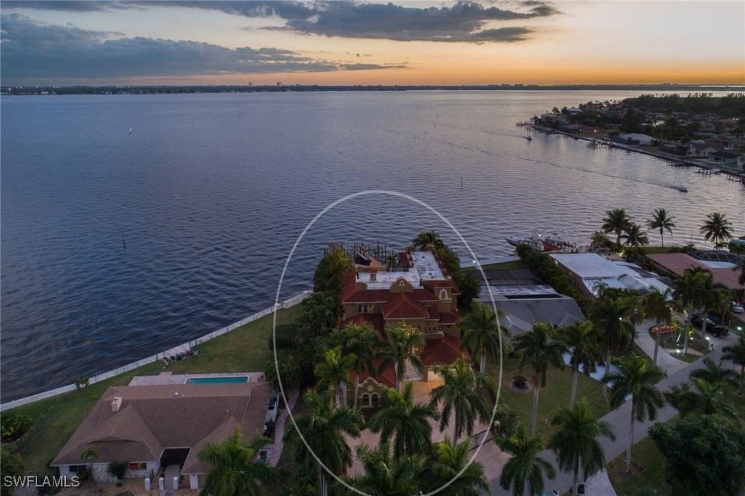 232 Bayshore Dr - Photo 2 of 28