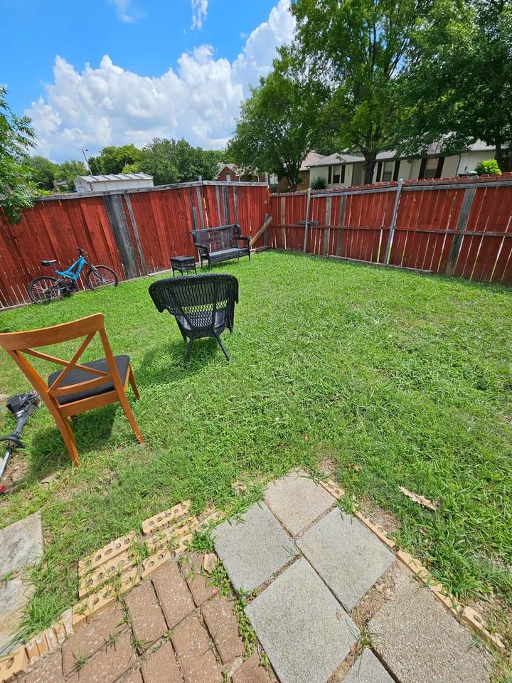 Flower Drive - Photo 6 of 11