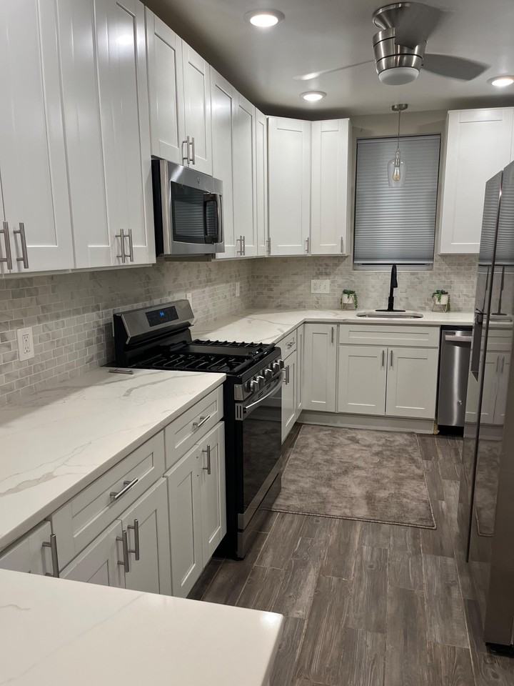 Grindon Ave - Photo 3 of 10