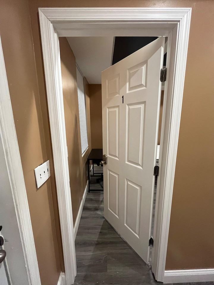 Grindon Ave - Photo 5 of 10