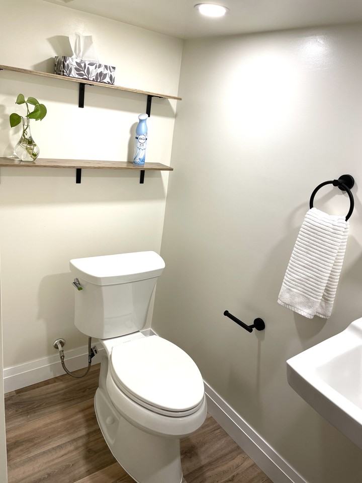 51 Campbell Ave #C - Photo 5 of 11