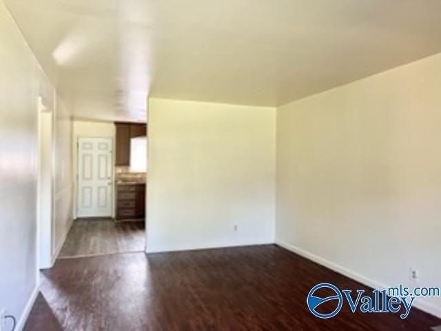 1332 Oshaughnessy Ave Ne #2 - Photo 3 of 8