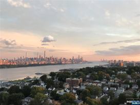 200 Winston Dr Unit L08  