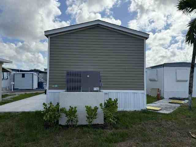 6101 Cleveland St #D14 - Photo 6 of 6