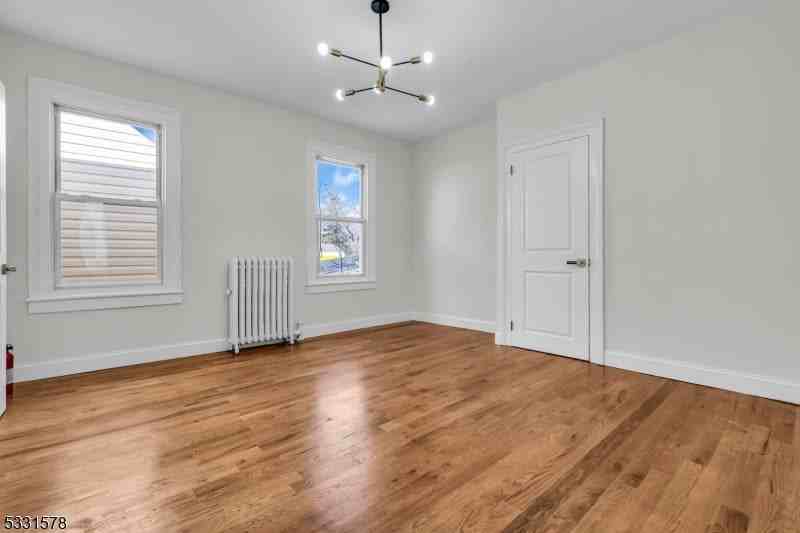 773 West Grand Avenue - Photo 5 of 10